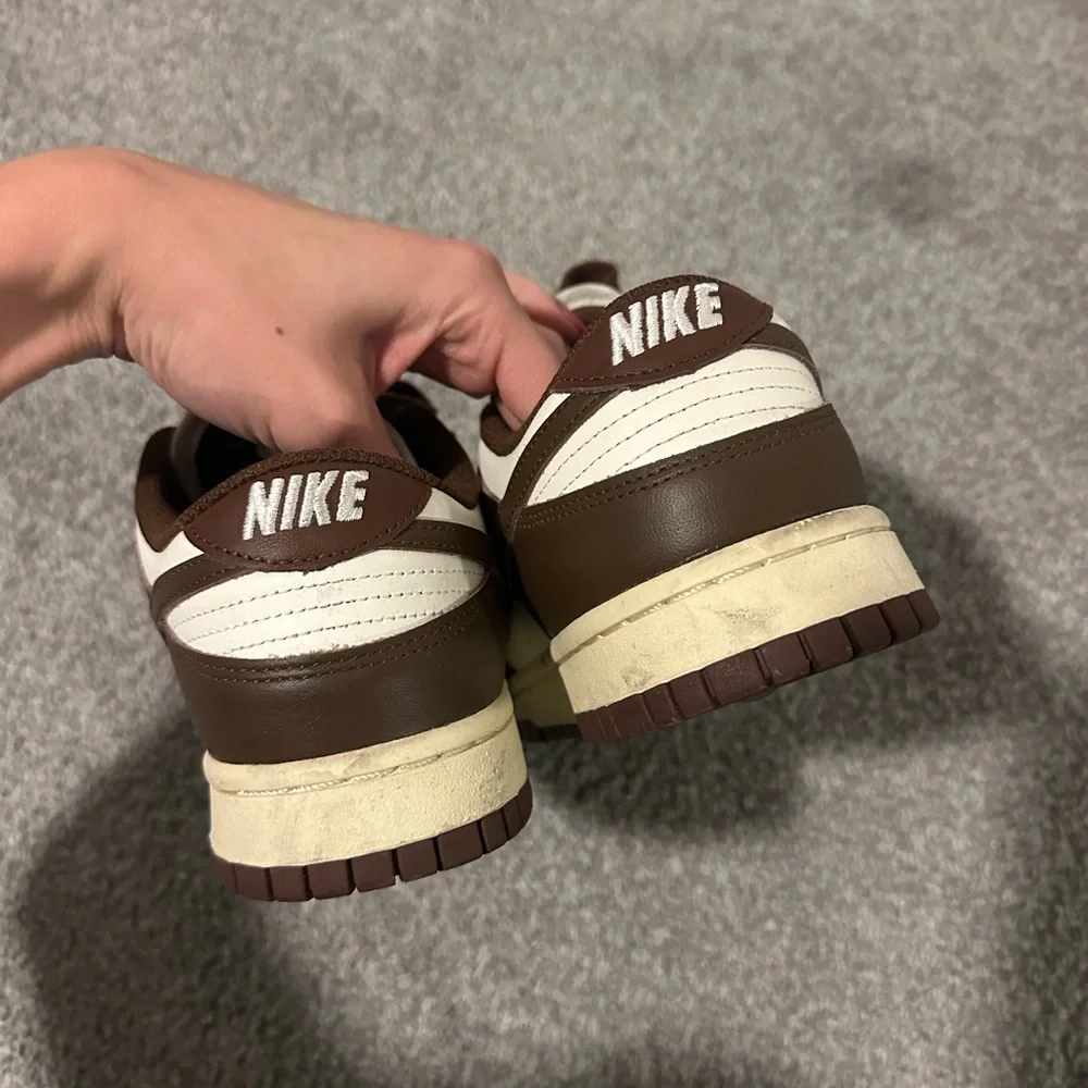 Brown Nike dunks - Picture 2 of 5